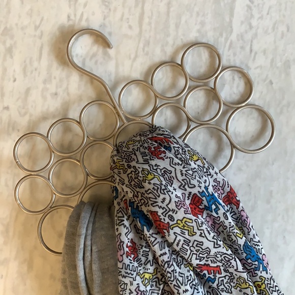 InterDesign Axis Scarf Holder - Picture 2 of 2